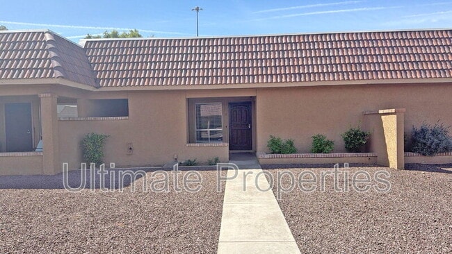 Photo - 409 W Pontiac Dr