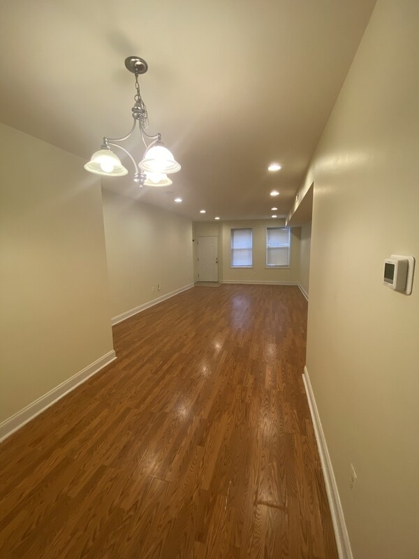 Photo - 1600 Light St