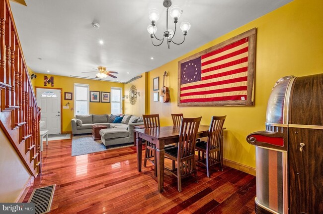 Photo - 1520 Dorrance St