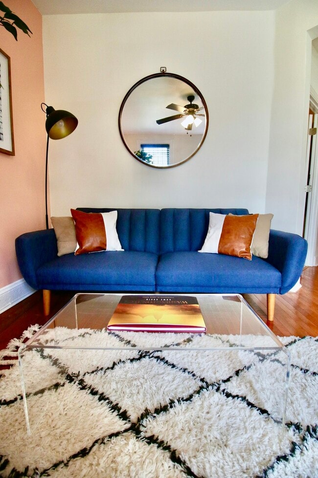 Building Photo - 1423 E Street NE, Unit First Floor