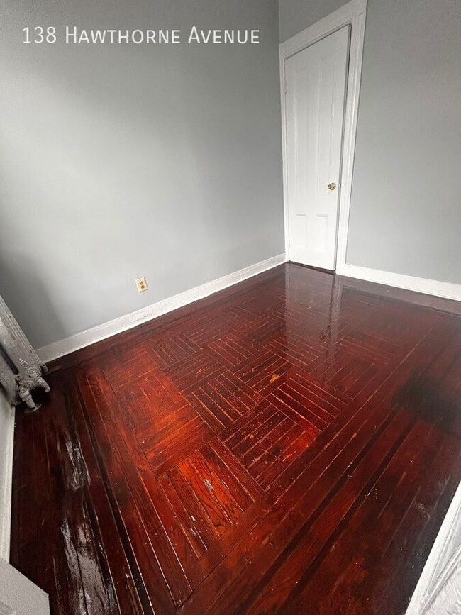 Photo - 138 Hawthorne Ave