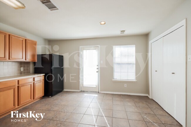 Photo - 6523 Fairbrook Park Ln