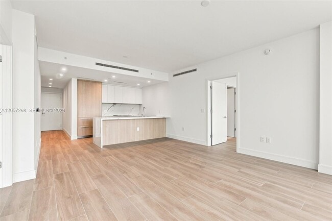Photo - 2411 Laguna Cir Unit 1903
