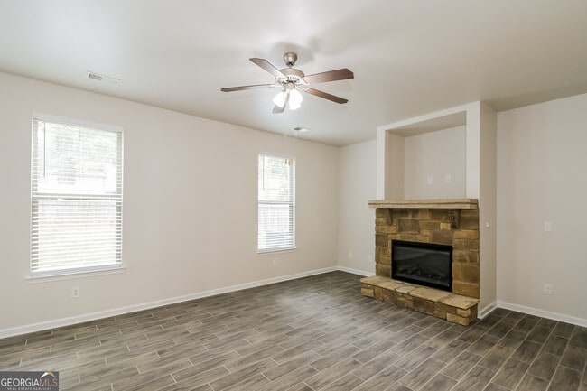 Photo - 7609 Garnet Dr