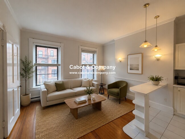 Photo - 314 Marlborough St Unit 6