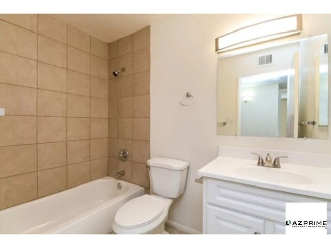 Photo - 7421 E Belleview St