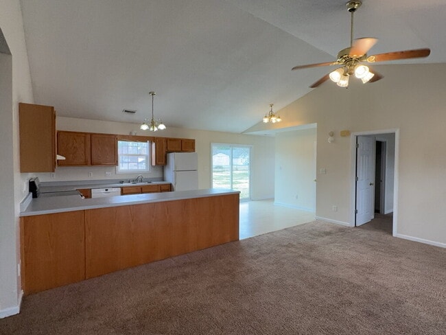 Photo - Stunning 3 Bedroom Home in Hubert-708 Covington Ct.