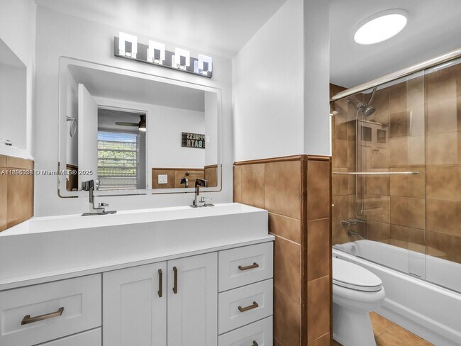 Photo - 8401 Lagos De Campo Blvd Unit 210V