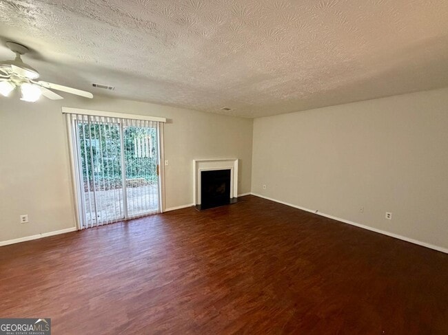 Photo - 2939 Aspen Woods Entry