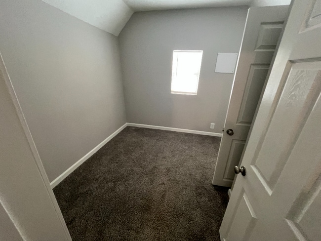 Photo - 129 Pratt St