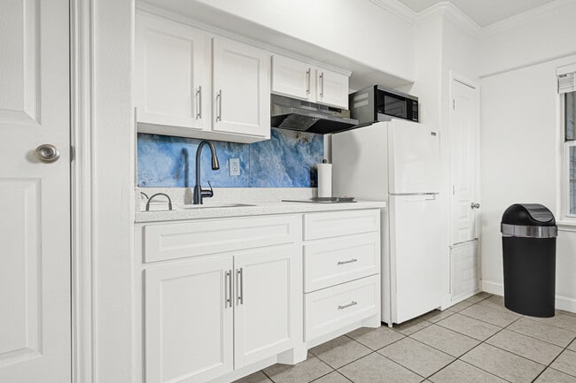 Photo - 2809 Tooke St Unit D