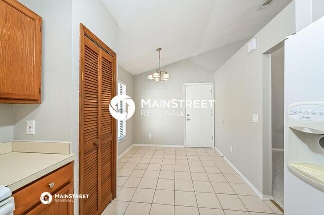 Photo - 3 Bedroom Pet-Friendly Home in Lake Mary, ...