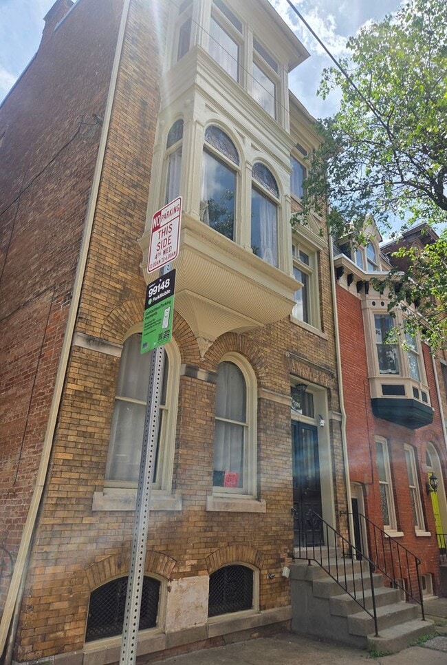 Building Photo - 152 E Philadelphia St Unit 152 E PHILADELPHIA ST #2