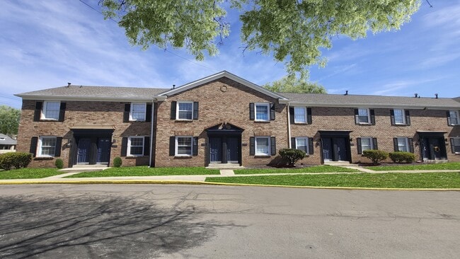 Building Photo - Capital Place Rental