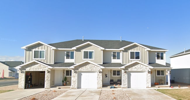 Photo - 917 N 100 W Townhome