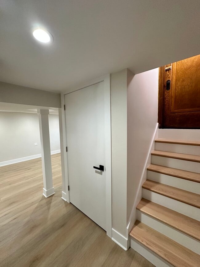 Photo - 5200 W Winona St Unit G