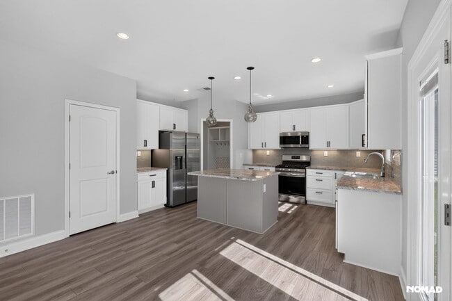 Photo - 105 Irondale Ct