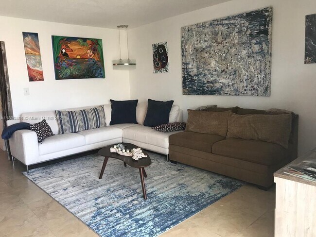 Photo - 320 S Surf Rd Unidad 305