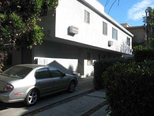 Building Photo - 642 Huntley Dr Unit #3