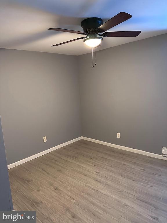 Photo - 7000 Forrest Ave Unidad FIRST FLOOR