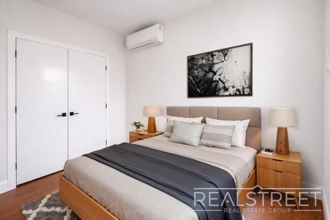 Photo - Spacious 2-Bedroom Apartment in the Heart of Bedford-Stuyvesant Unidad 3