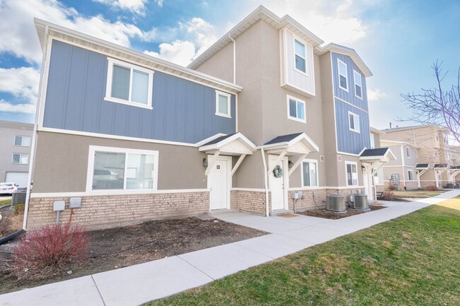 Gorgeous 2-Story Townhomes in Easton Park.... - Gorgeous 2-Story Townhomes in Easton Park.... Unit D