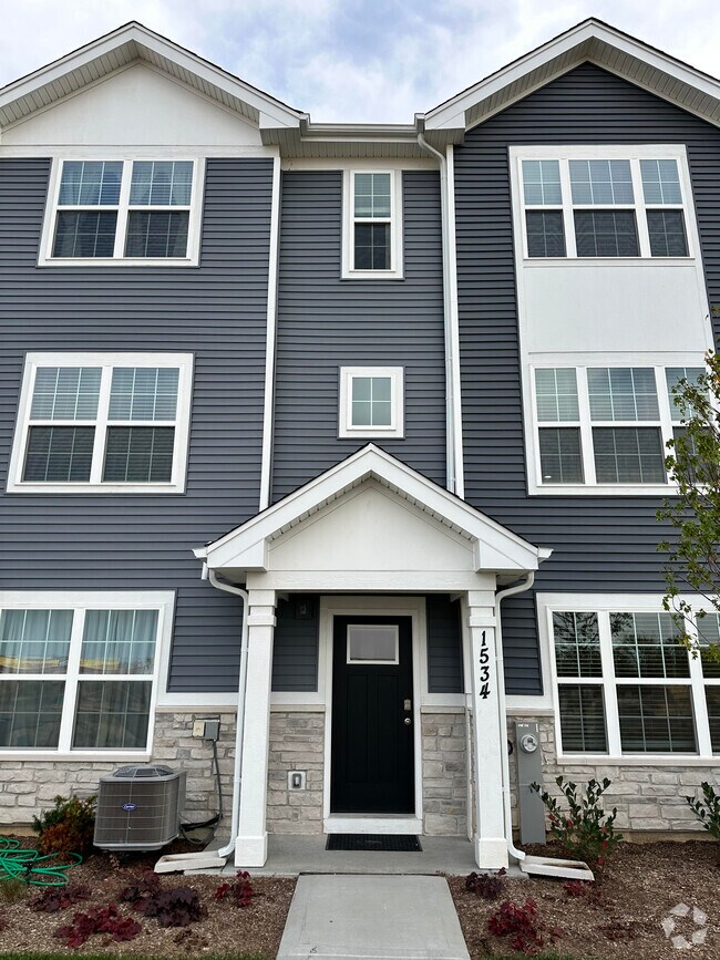 Southampton Nearby Townhomes for Rent Pingree Grove IL 8 Townhouses