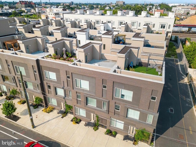 Building Photo - 2139 E Lehigh Ave Rental