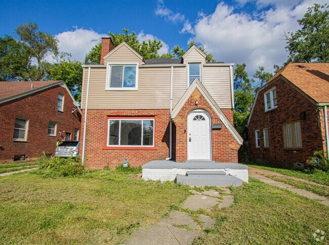 Building Photo - 3 bedroom renovated colonial Rental