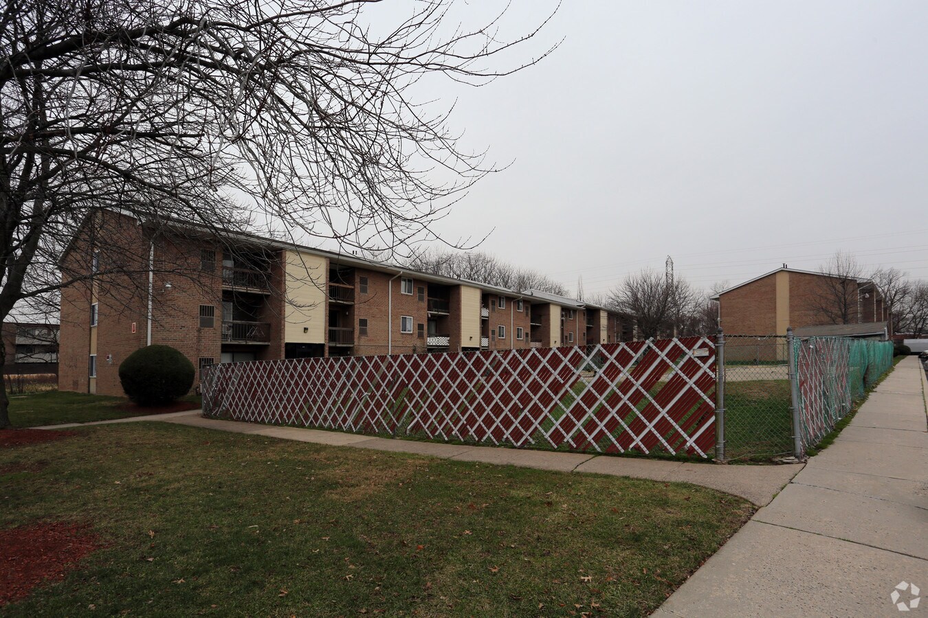 Photo - Barrie Place