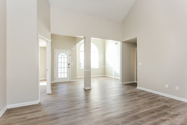 Photo - 6016 Birdseye Tr