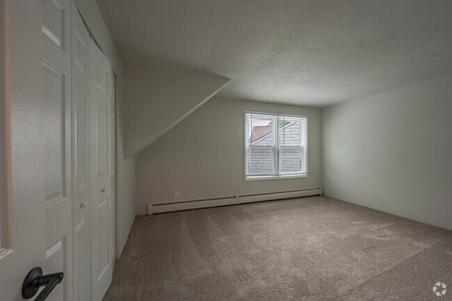 2BD, 2.5BA - 1,250SF - Westfield Glen - Bedroom