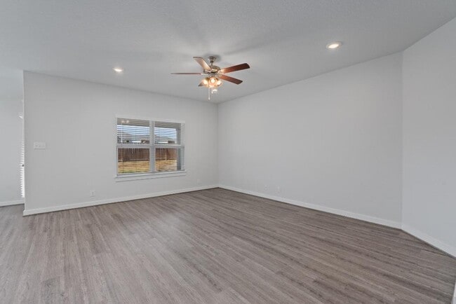 Photo - 4044 Legend Meadows