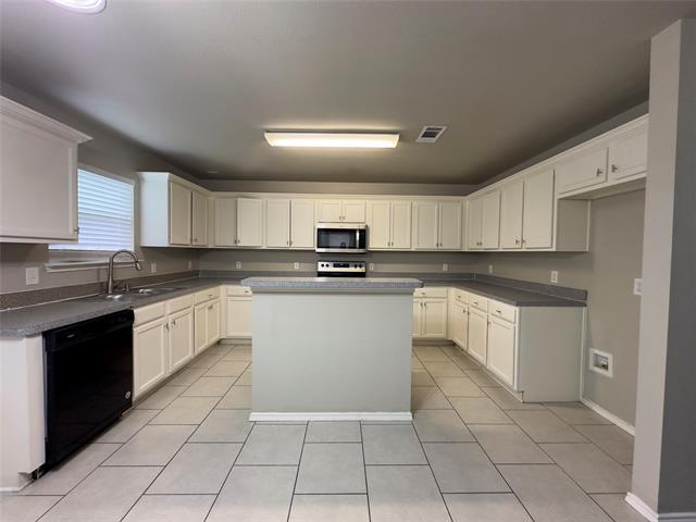 Photo - 3509 Apple Valley Way