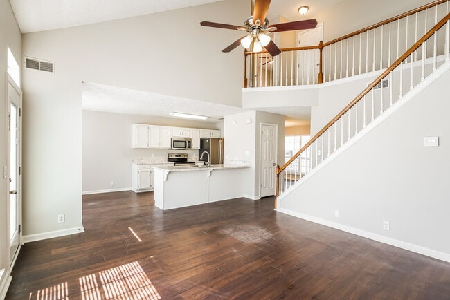 Photo - 3134 Creekview Ln