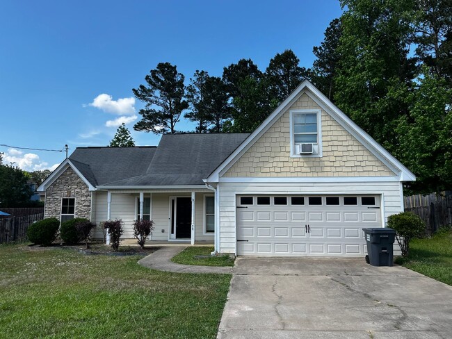 Beautiful 4 bedroom 2 bath in Phenix City, AL - Beautiful 4 bedroom 2 bath in Phenix City, AL House