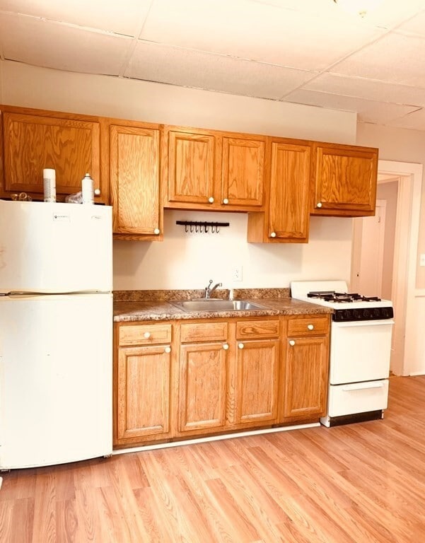 Building Photo - 1574 Tremont St Unit 2