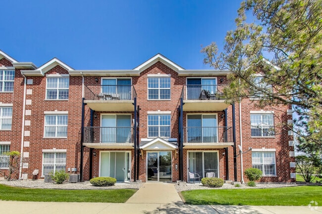 Building Photo - 16671 Liberty Cir Unit 2N Rental
