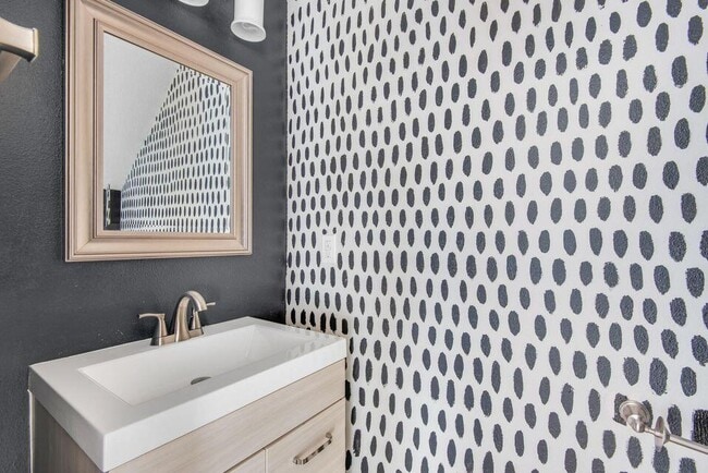 Photo - 113 Scranton St