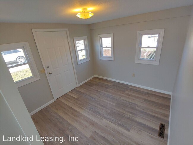 Photo - 2 br, 1 bath House - 321 Altamont Road