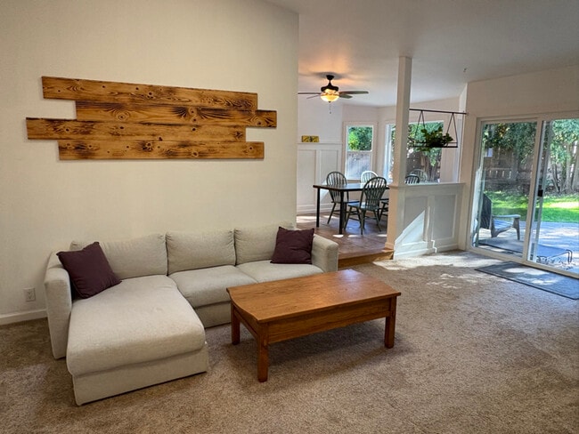 Photo - 1853 Marlene Ave