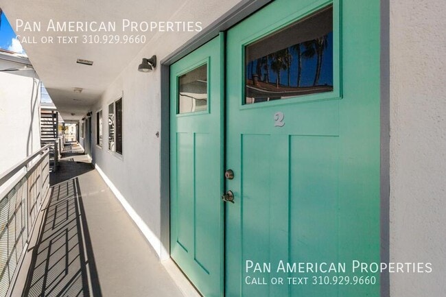 Photo - 5136 E Livingston Dr Unit 4