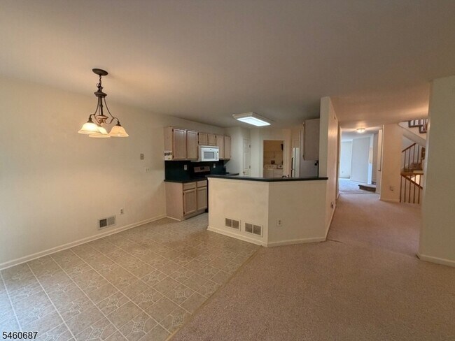 67 Woodmont Dr