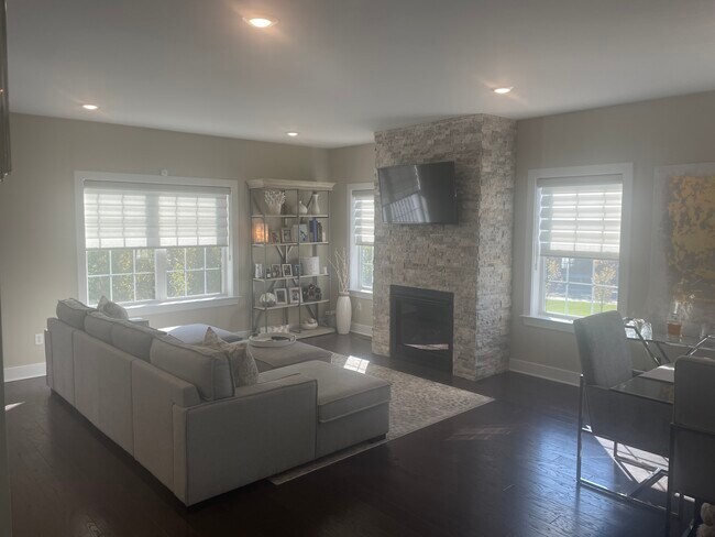 Photo - 1529 Paxton Ln Unidad 1529