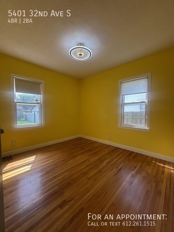 Photo - 5401 S 32nd Ave
