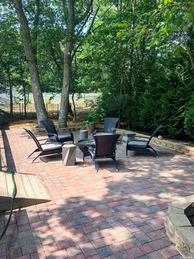 Photo - 2 Indian Pipe Dr