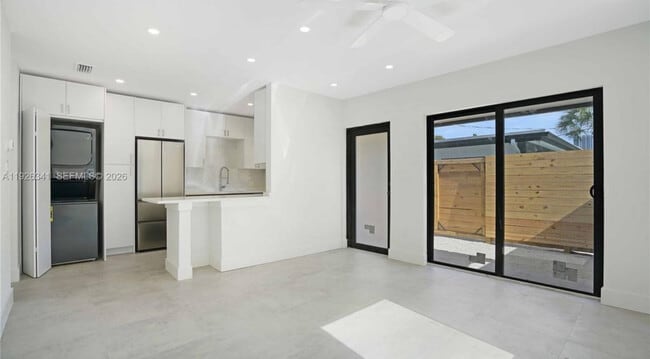 Photo - 1119 W Las Olas Blvd Unit 1