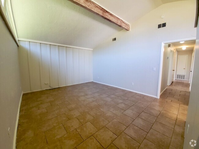 Building Photo - Cute 3 bedroom 1.5 bath home in Shawnee