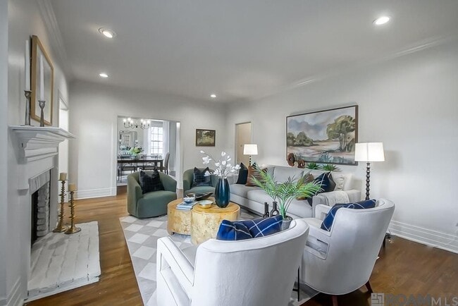 Photo - 2221 Olive St