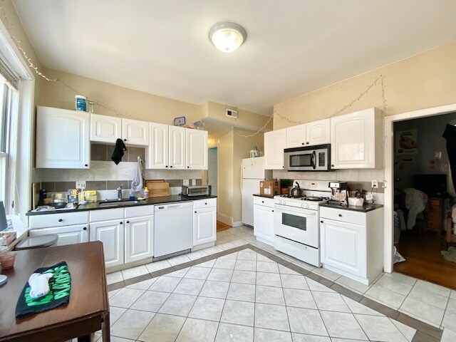 Photo - 4 Litchfield St Unit 2